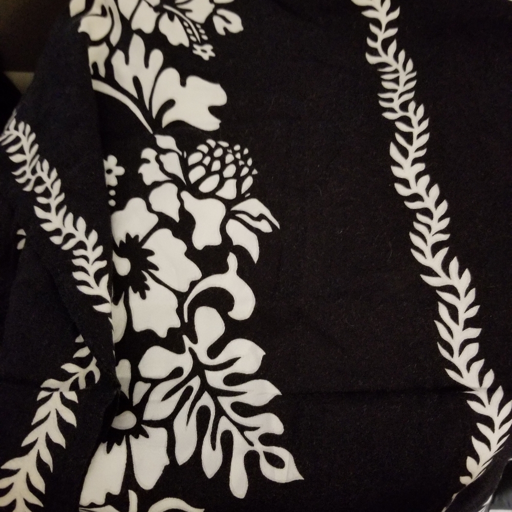 Shawl/ cover up/ wrap